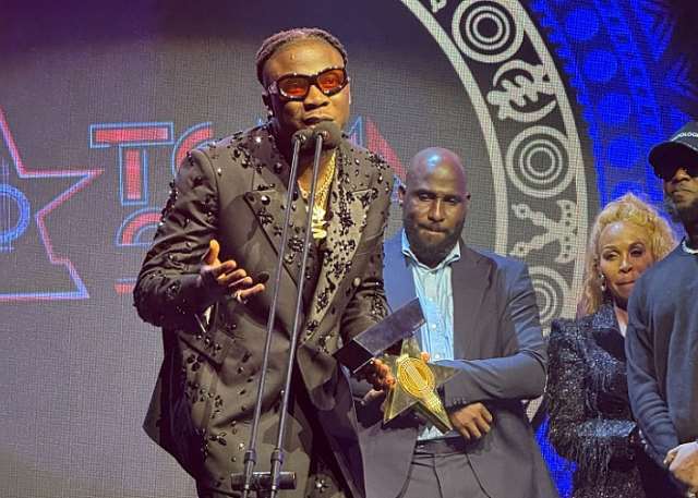 25th TGMA: Stonebwoy Crowned Artiste Of The Year with a Hot Memorable History.